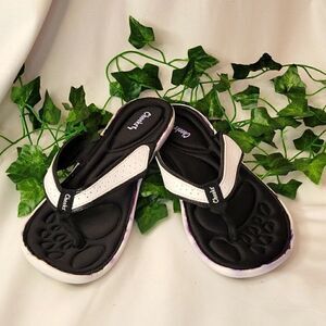 Cheeks flip flops. Size 10. NWOT